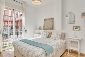 Central Málaga Gem: perfect location for visiting - Image 2