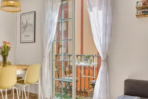 Central Málaga Gem: perfect location for visiting - Image 5
