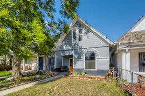 Vintage Charm in the Heart of Denver - Image 2