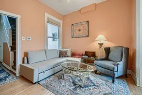 Vintage Charm in the Heart of Denver - Image 4