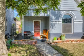 Vintage Charm in the Heart of Denver - Image 5