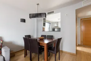 Marina apartment + long-term parking - Image 5