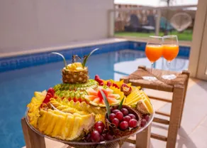 Blue lake luxury villa for families - Image 3
