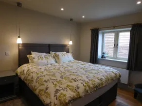 Delightful one bedroom cottage in Cotswold village - Image 5