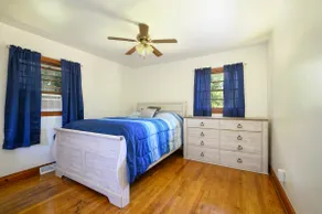 Cute Comfy House - Image 4
