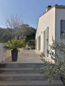 Detached house, Between Land and Sea - Image 2