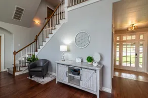 Stunning Skiatook Lake Three Story Getaway - Image 4