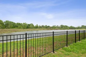 New Modern Home, Lakefront, Park & Pool, spacious 4br/3ba very safe place<br> - Image 5