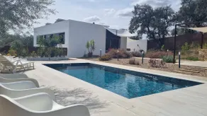 100% Independent Chalet. Heated pool - Image 4