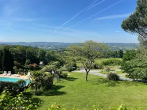 Authentic cottage with pool and breathtaking views - Image 3