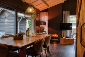 Lodge in a wooded area with Hottub & Sauna - Image 4