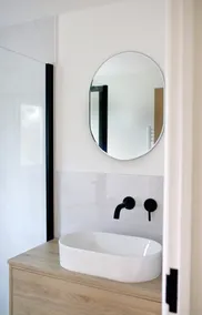 Newly built luxury cabin - Image 5