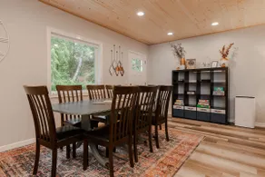 Hood Canal Getaway Cabin - Image 4