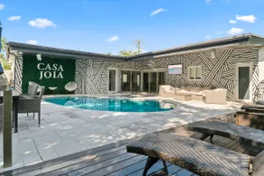 Casa Joia | Heated Pool | 15m Beach | 5m to shul - Image 2