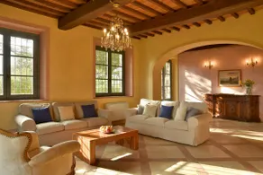 Large villa with heated pool, A/C, Wi-Fi, BBQ, al fresco dining, sleep 22 - Image 2