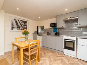 Lovely 1 bed apartment with free parking - Pass the Keys - Image 4