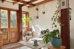 Beautiful view, great location, heated - Image 2