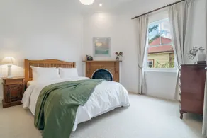 Quinn's Cottage - Central Armidale - Image 4