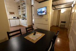 Venezia Square Apartment - Image 5