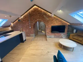 The Loft@3 Stunning 2 bedroom Loft apartment - Image 2