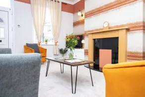 Logan House, Modern and Spacious Townhouse close to City Centre - Image 5