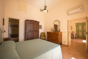 Positano: Villa Ibiscus, gammel villa ved havet i hjertet af Positano 200m2 + 100m2 terrasser - Image 5