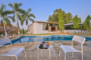 Tuscan Farms: Villa Accommodating 16 to 24 Adults. - Image 5