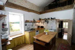 French rural bliss in a 2 bedroom cottage sleeps 4 - Image 2