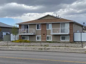 Lovely 2 bedroom Condo with free parking - #2 - Image 2