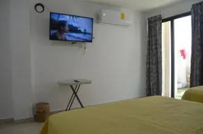 Fresh apartment and excellent location - Image 3