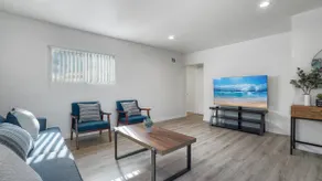 3B/2BA Home Walking Distance to Shops/Restaurants - Image 4