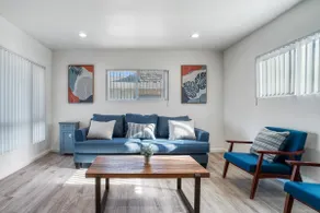 3B/2BA Home Walking Distance to Shops/Restaurants - Image 3