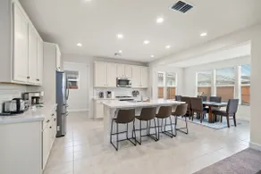Spacious Elk Grove 4BR | Family & Group Stay - Image 5