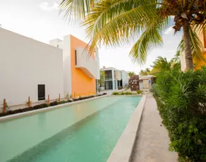 Cozy beach house with pool and private club - Image 2