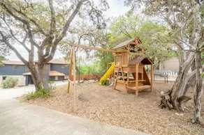 Sleeps 14 • Pool Table • 3 King Beds • Hot Tub - Image 4