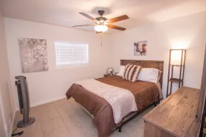 Amazing Modern Ranch Theme House! 4 Bed & 2 Baths! - Image 4