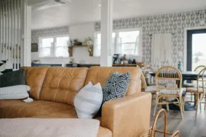 Vine & Petal - A Cottage Retreat - Image 5