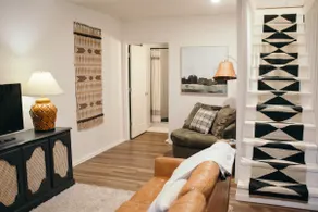 Vine & Petal - A Cottage Retreat - Image 4