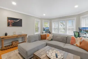 Spacious & Cozy 3BR Condo | Ideal Long Stay - Image 2