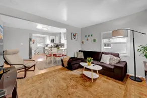 Little House on Laprairie - Image 3