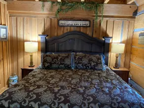 Cozy Cabin Near Blue Ridge Parkway - Image 2