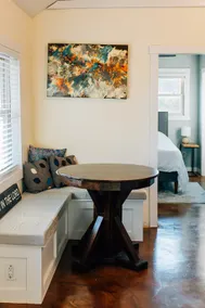 Cozy Cabin - Image 3