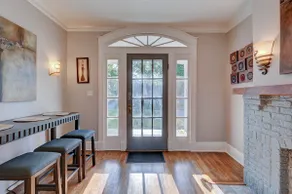 Charming Midtown-Evergreen Bungalow - Image 4