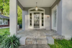 Charming Midtown-Evergreen Bungalow - Image 2