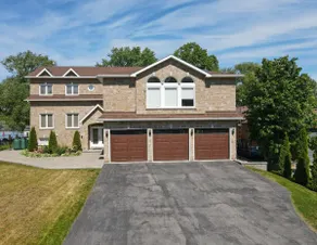 Luxury Lakefront Mansion With Inground Pool - Image 3