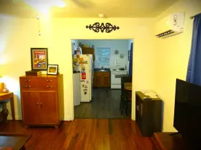Holly Street Suite-B Clean Pet Friendly No Fees! - Image 5