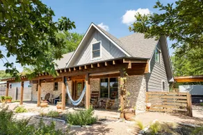 SOCO, Big 5BR, SwimSpa-seats 10, Sauna, 7 Beds - Image 2