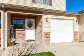 *Cozy & Comfortable* ColoRowe House - Image 2