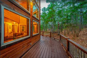 ”ForRest” Retreat With Hot Tub is Stunning - Image 3