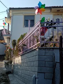 Cheerful central house in Trikeri - Image 4